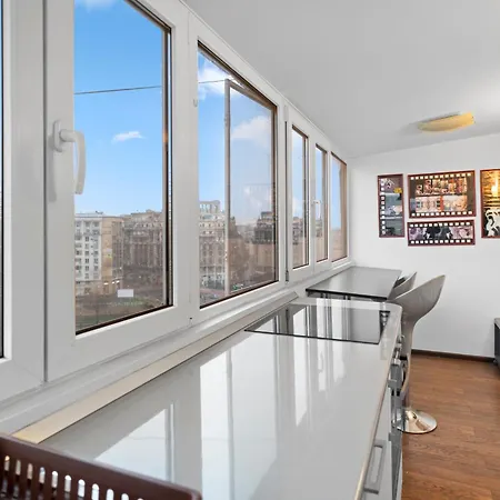 Chic In The Heart Of - Walk To Old Town * Bucharest