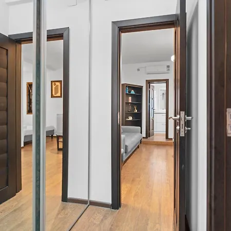 Chic In The Heart Of - Walk To Old Town *