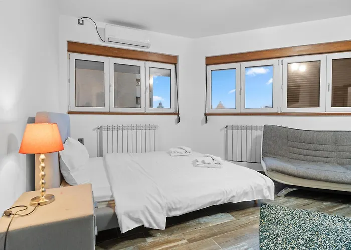 Chic In The Heart Of - Walk To Old Town * Bucureşti