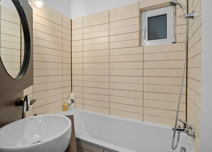 Chic In The Heart Of - Walk To Old Town Apartament *