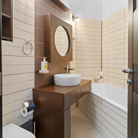 Chic In The Heart Of - Walk To Old Town Apartment Bucharest