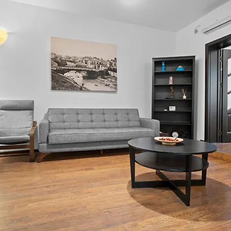 Chic In The Heart Of - Walk To Old Town *