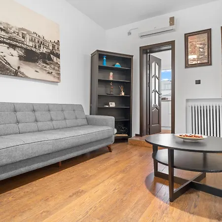 Chic In The Heart Of - Walk To Old Town *